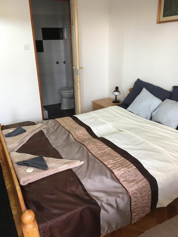 Hiv-Lak Apartman Эгер Экстерьер фото
