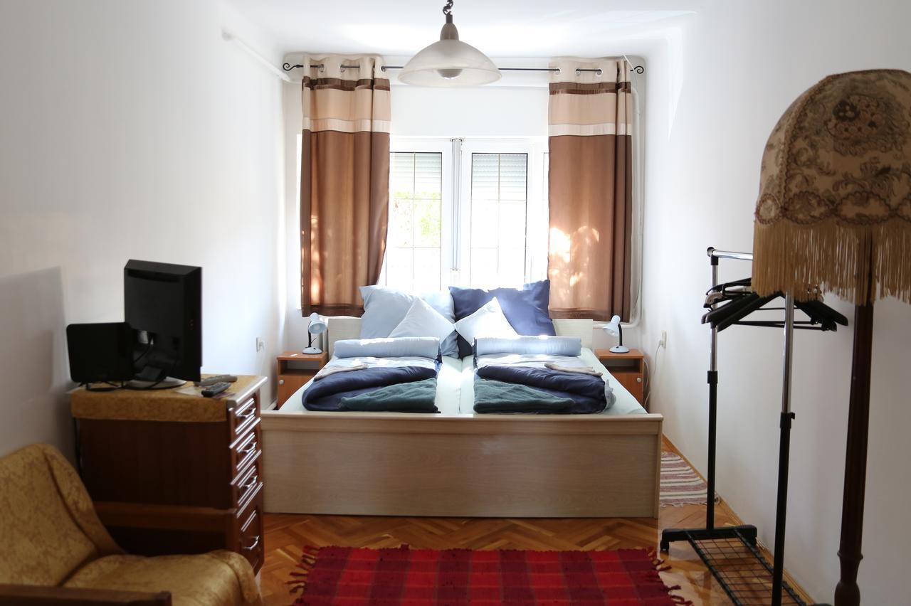 Hiv-Lak Apartman Эгер Экстерьер фото